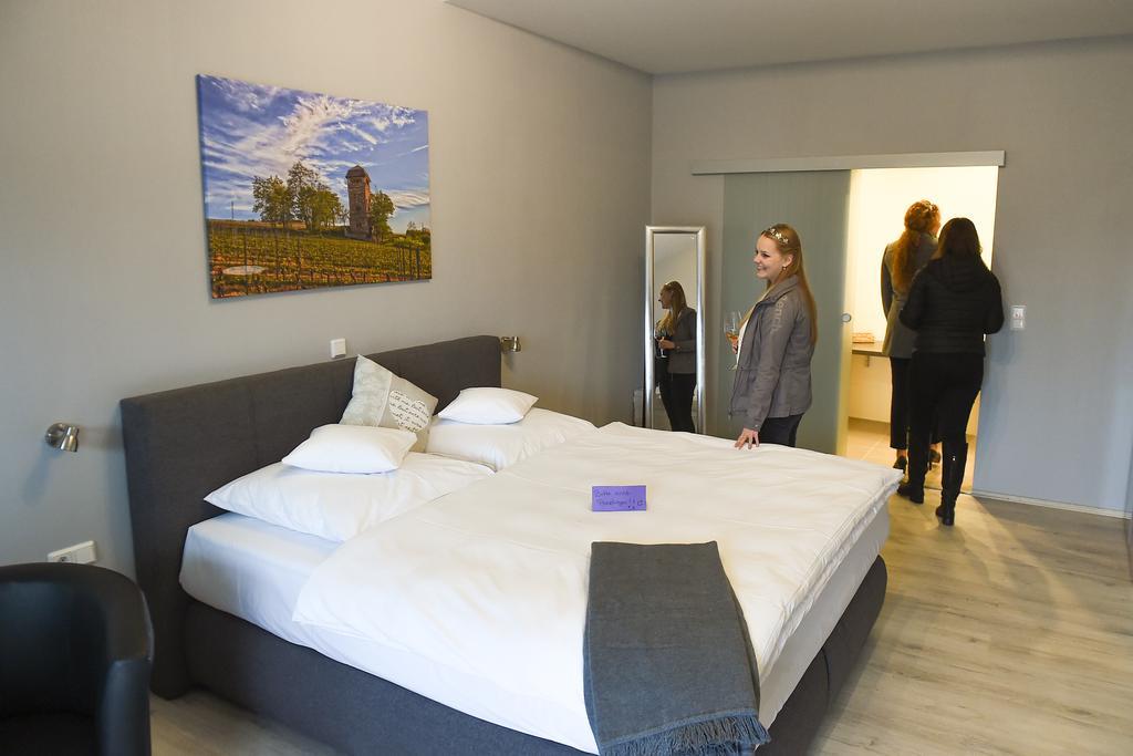 Hotel Boardinghouse Alte Bank Wollstein Esterno foto